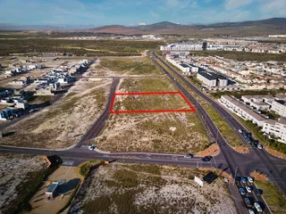 Sandown | Prime 7300sqm Vacant Land For sale On Sandown Road, Parklands North