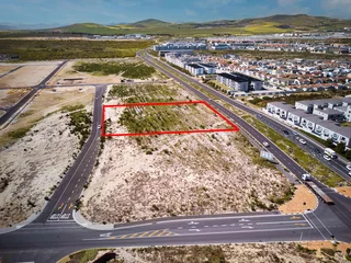 Sandown | Prime 7300sqm Vacant Land For sale On Sandown Road, Parklands North