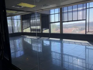 Immaculate office space available for lease in the Midrand area