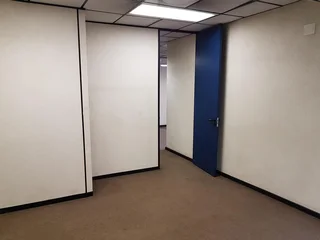 LARGE OFFICE SPACE TO RENT WITHIN THE WELL-DEVELOPED COMMERCIAL NODE OF HATFIELD WITH GREAT ACCESS