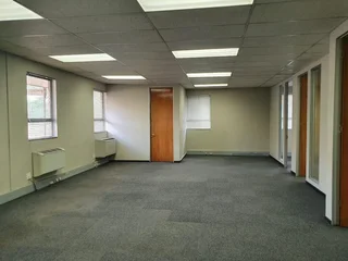 360 SQM OFFICE FOR SALE WITHIN PRO PARK BASED IN PERSEQUOR