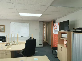 360 SQM OFFICE FOR SALE WITHIN PRO PARK BASED IN PERSEQUOR