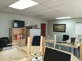 360 SQM OFFICE FOR SALE WITHIN PRO PARK BASED IN PERSEQUOR
