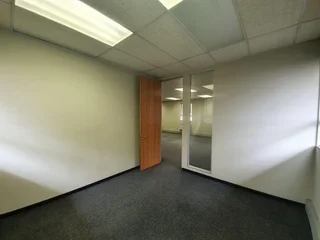 360 SQM OFFICE FOR SALE WITHIN PRO PARK BASED IN PERSEQUOR