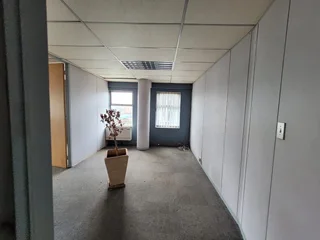 Office To Rent in Kempton Park