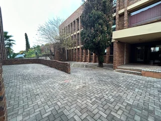 Alto level house | Office to let in Randburg