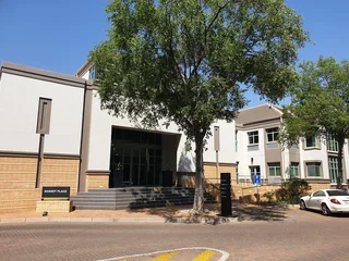 GROUND LEVEL, AAA-GRADE OFFICE SPACE AVAILABLE TO LET WITHIN THE HILLCREST AREA