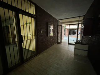 Alto level house | Office to let in Randburg