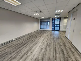 Prime Opportunity: Spacious 129sqm Property Available for Rent or Sale in Vibrant Umhlanga