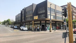 Office available for rental in Alberton Central