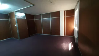 Office available for rental in Alberton Central