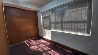 Office available for rental in Alberton Central