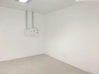 69 SQM RETAIL SUITE TO RENT IN THE WELL-KNOWN COMMERCIAL HUB OF SILVERTON - PRETORIA EAST