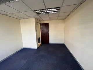 Stats Building | Alberton | Pristine commercial unit to let