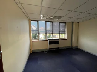 Stats Building | Alberton | Pristine commercial unit to let