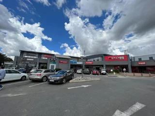The Ridge Shopping Centre | Paul Kruger Road | Honeydew | Roodepoort | Pristine office to let
