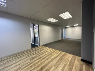 Cresta Junction | Immaculate Office Space to Let in Randburg