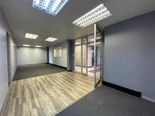 Cresta Junction | Immaculate Office Space to Let in Randburg