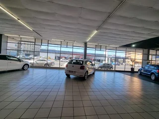 Goodwood | Showroom For Rent On Voortrekker Road