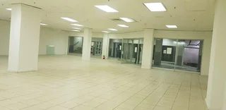 Well located retail space available for rent