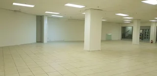 Well located retail space available for rent