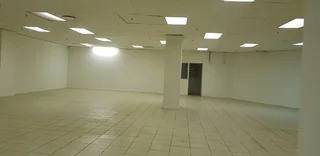 Well located retail space available for rent