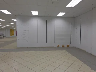 LARGE RETAIL SHOP TO LET IN THE HEART OF PRETORIA CBD