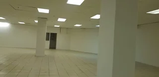 Well located retail space available for rent