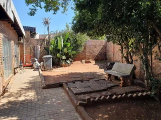 176sqm Freestanding Office Space For Sale, Val-de-grace