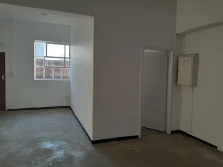 92SQM RETAIL SHOP TO LET ON STEVE BIKO ROAD IN ARCADIA