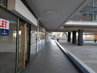 92SQM RETAIL SHOP TO LET ON STEVE BIKO ROAD IN ARCADIA