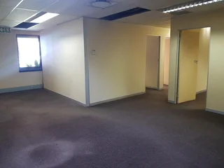 PARTITIONED OFFICES TO LET IN HATFIELD