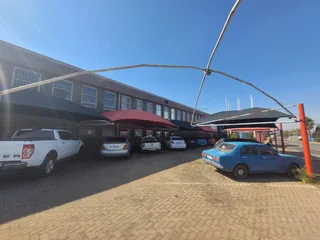 OFFICE TO LET IN KEMPTON PARK | SPARTAN