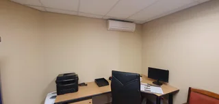 MODERN SMALL OFFICE TO LET IN SECURE BUILDING IN PERSEQUOR PARK