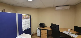 MODERN SMALL OFFICE TO LET IN SECURE BUILDING IN PERSEQUOR PARK
