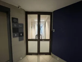 Building to Let in Ranburg | Kent Avenue