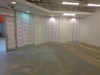 RETAIL STORE TO LET SITUATED WITHIN STATION SQUARE MALL