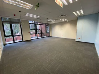 Pristine office unit available for lease in the Sandton business node