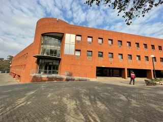 Howick Close, Waterfall Office Park | Stunning Office Space to Let in Vorna Valley