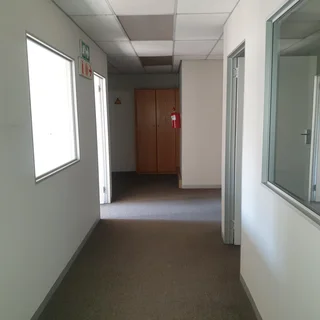 150 SQM OFFICE SUITE FOR SALE WITHIN HATFIELD BASED IN PARK FIELD COURT