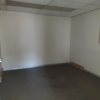 150 SQM OFFICE SUITE FOR SALE WITHIN HATFIELD BASED IN PARK FIELD COURT