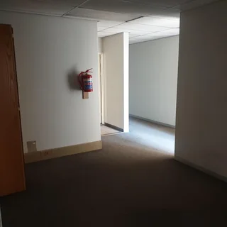 150 SQM OFFICE SUITE FOR SALE WITHIN HATFIELD BASED IN PARK FIELD COURT