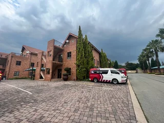 Hammets Crossing Office Park | Prime Office Space to Let in Fourways