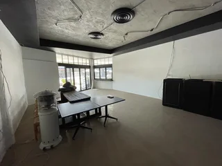 102 Corlett Drive | Prime Retail Space to Let in Corlett Drive