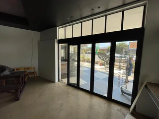 102 Corlett Drive | Prime Retail Space to Let in Corlett Drive