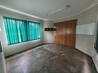 8 Newton Street | Prime Office Space to Let in Spartan