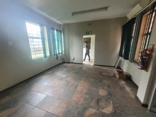 8 Newton Street | Prime Office Space to Let in Spartan