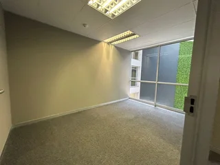 Cresta Junction | Immaculate Office Space to Let in Randburg