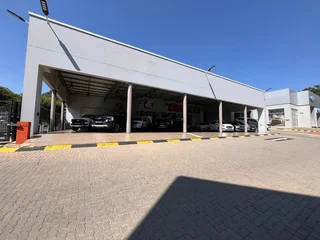 Freestanding Commercial Building to Let in Roodepoort