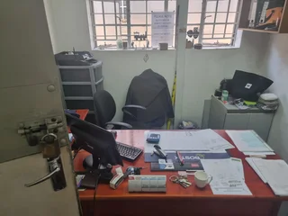 31 Lake Avenue | Workshop Space to Let in Benoni